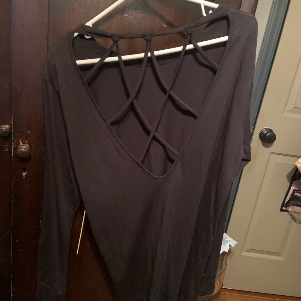 Black Open-Back long sleeve shirt (NWT)